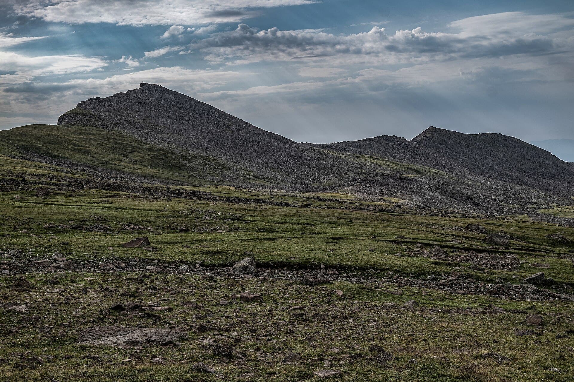 Aragats: the roof of Armenia